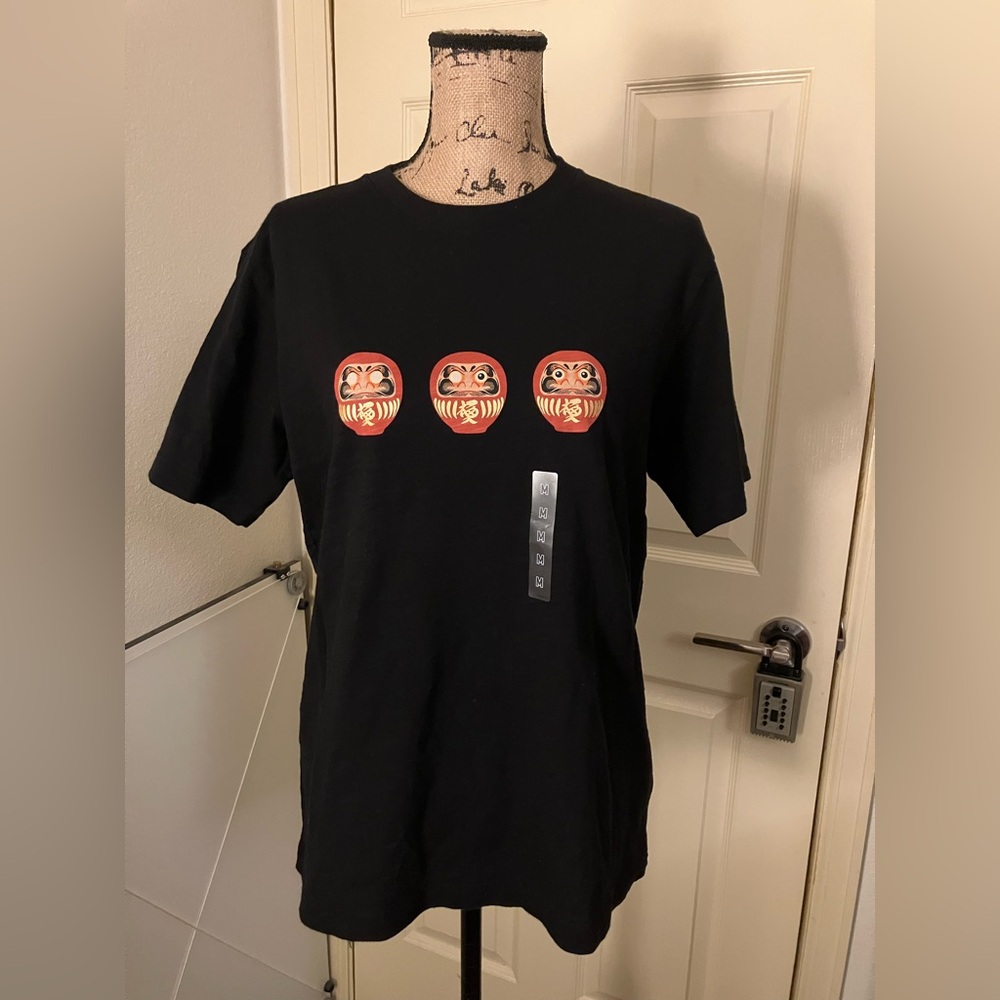 Uniqlo omiyage engimono daruma takasaki Japan Japanese tshirt cotton medium M